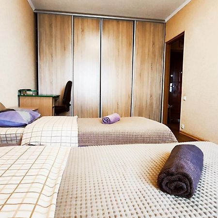 Василя Стуса 10 City Rooms 白采尔科维 外观 照片