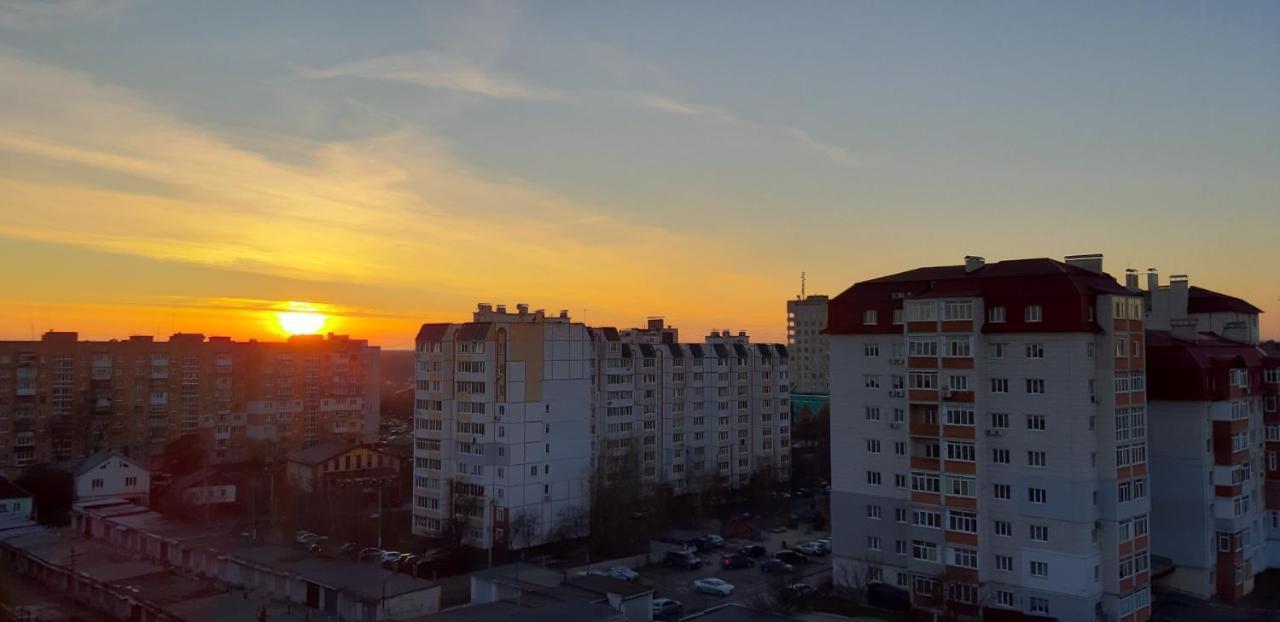 Василя Стуса 10 City Rooms 白采尔科维 外观 照片