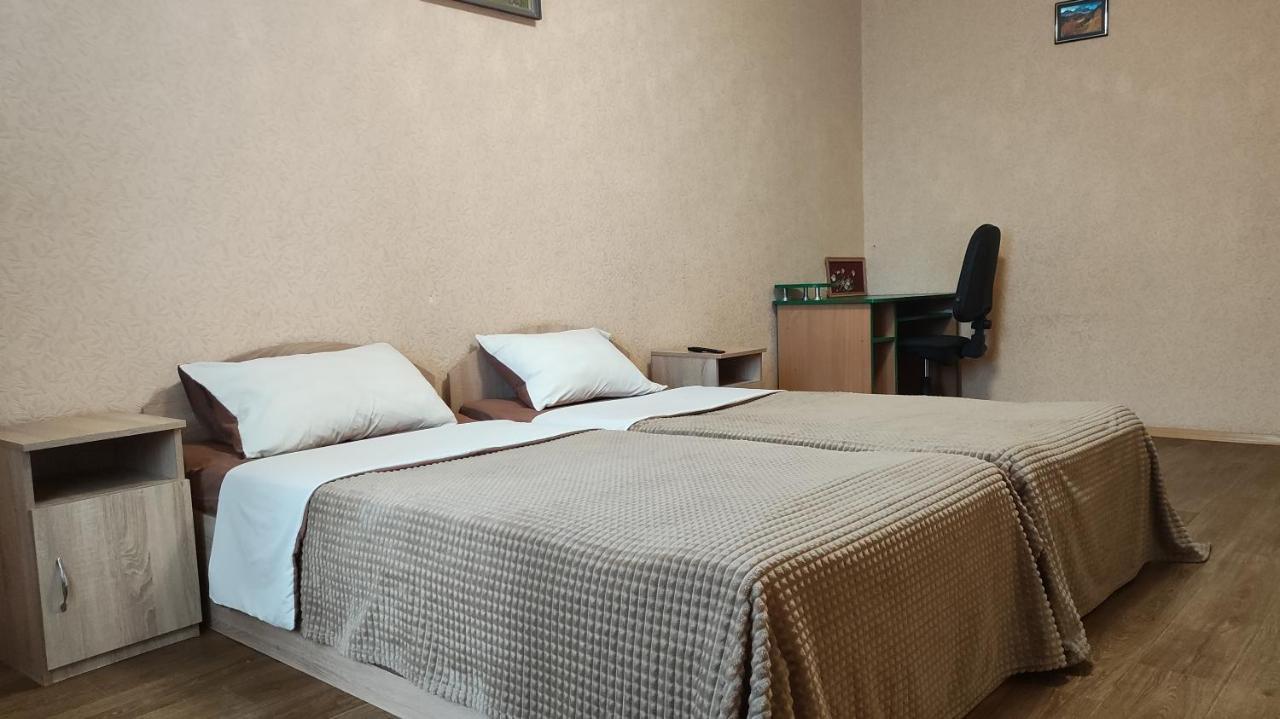 Василя Стуса 10 City Rooms 白采尔科维 外观 照片